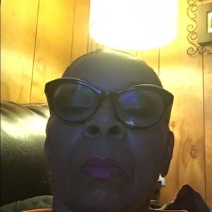 Meet your Posher, Annie